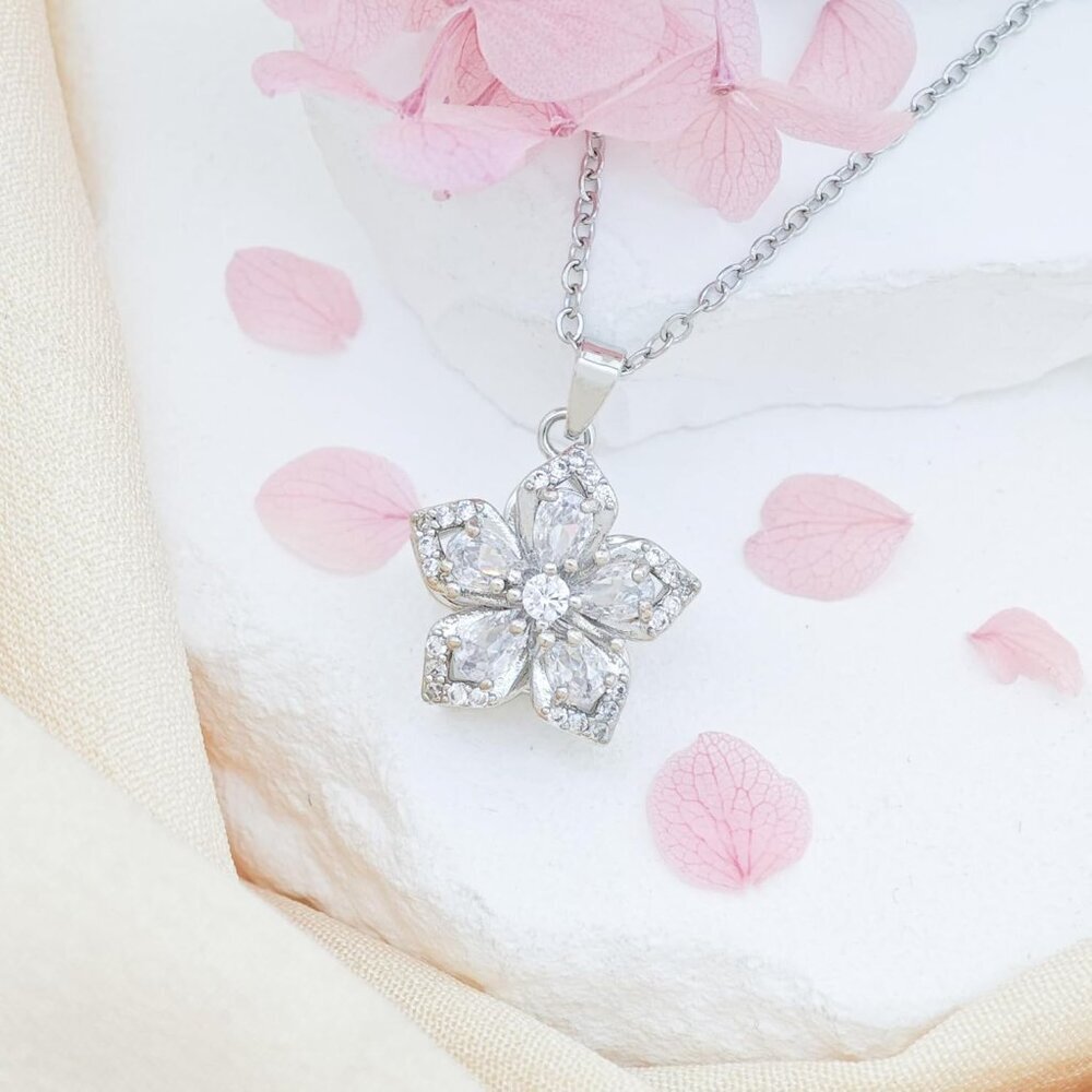 Women Flower Fidget Silver White Set2 Necklace Rotatable Crystal Blossom Pendant - Picture 3 of 7